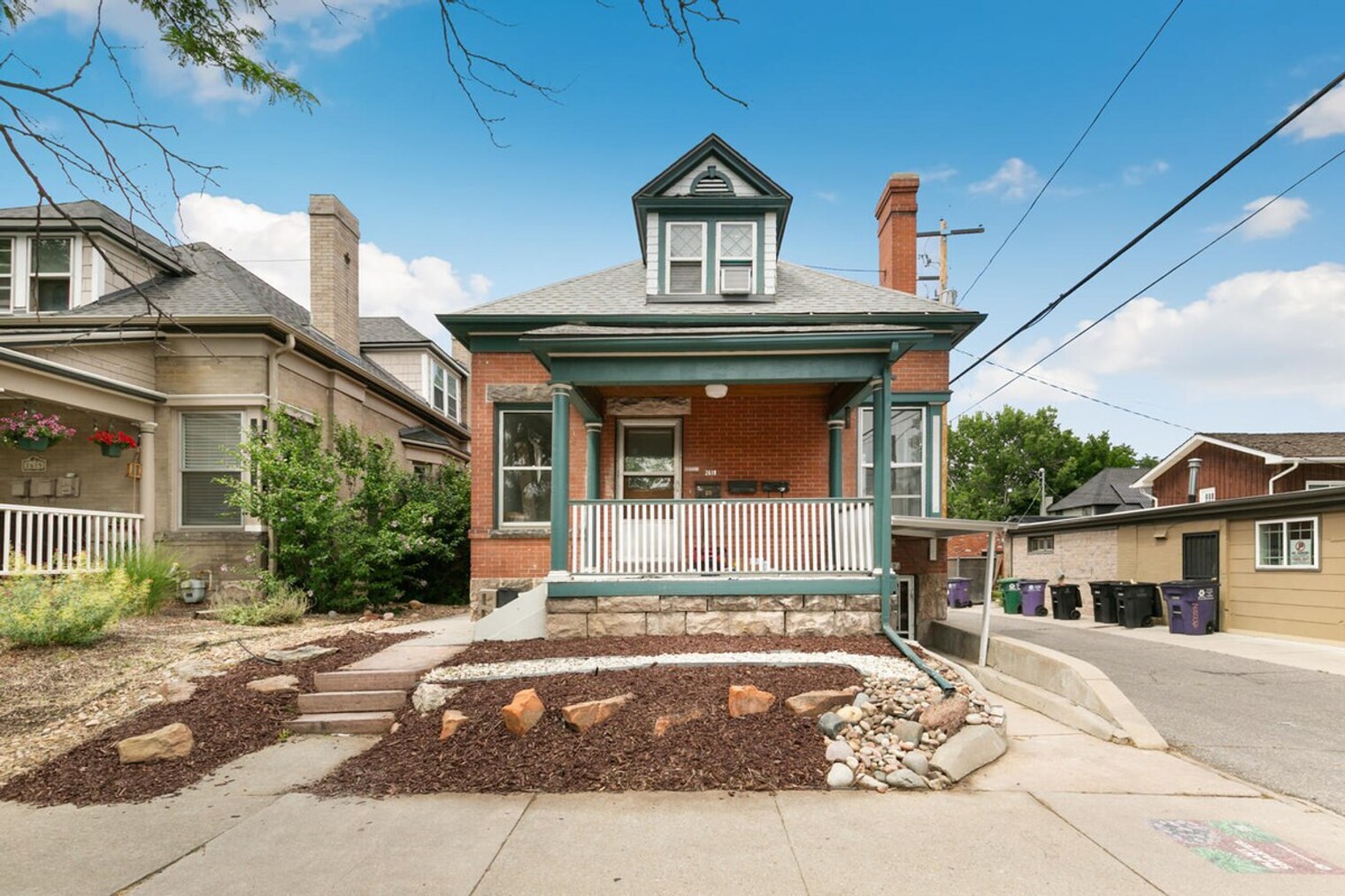 Building Photo - 2619 E 12th Ave