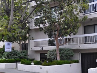 Building Photo - Charming Studio with Loft Apartment in Bev...