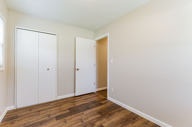 Bedroom 2 - 1409 N Goodwin Ave