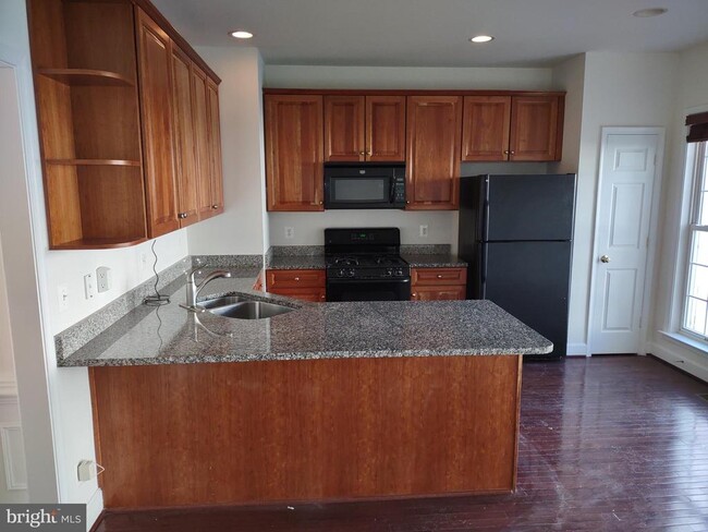 Building Photo - 2475 Terra Cotta Cir