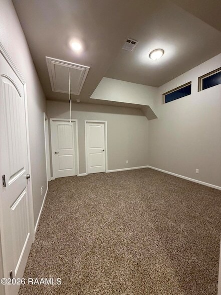 Building Photo - 401 Eastwood Dr