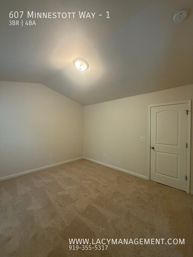 Building Photo - 607 Minnestott Way
