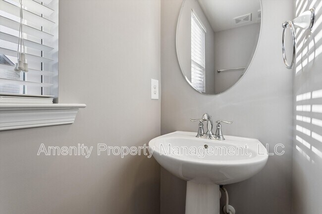 Building Photo - 109 Bigler Dr