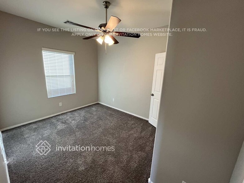 Building Photo - 21167 W Cypress St