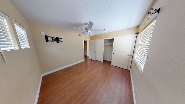 Building Photo - Welcome to Picasso Dr!