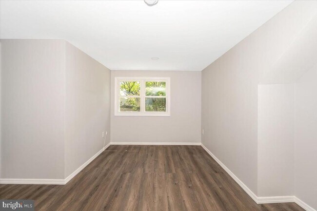 Building Photo - 13205 Okinawa Ave