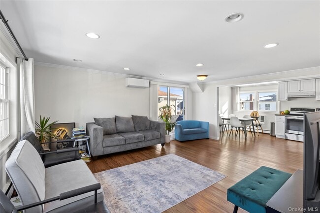 Building Photo - 272 N Delaware Ave