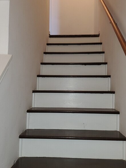 Building Photo - 9140 Timber Path