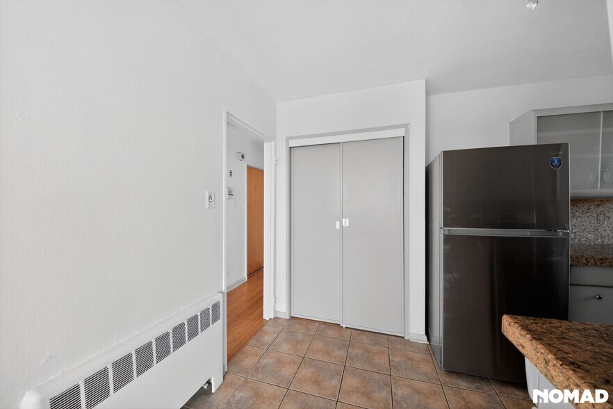 Building Photo - 4430 W 35th Ave