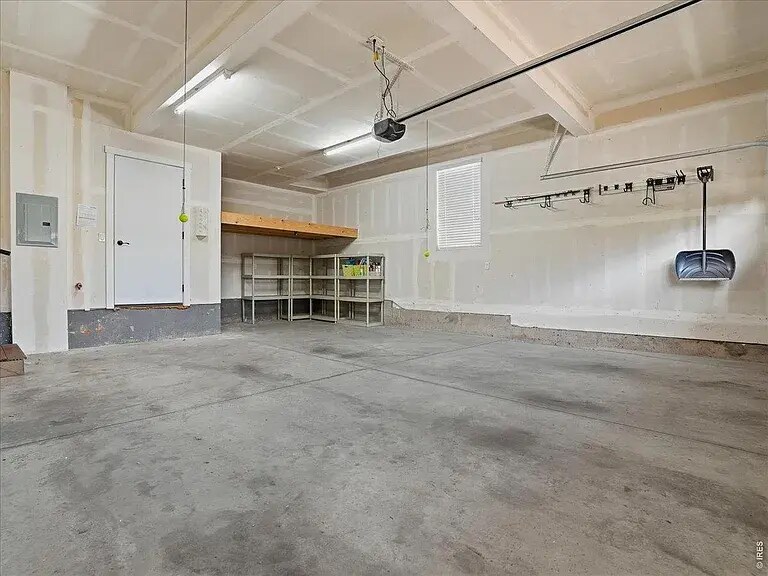 Building Photo - 2065 Scarecrow Rd