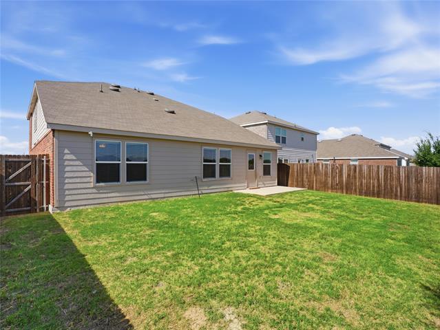 Building Photo - 933 Dressage Dr