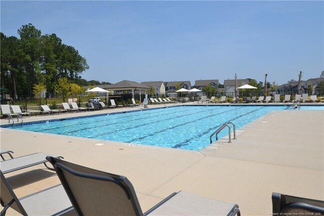 Building Photo - 123 Glen Clova Dr