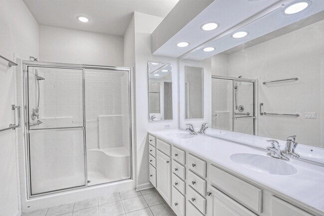 Building Photo - 6116 Warren's Way