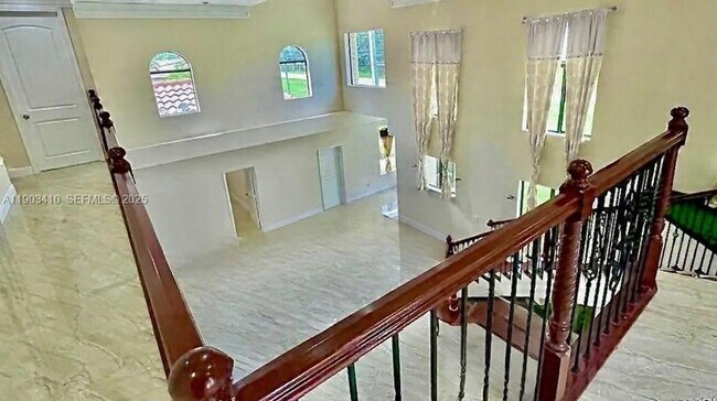 Building Photo - 3301 SW 139th Ave