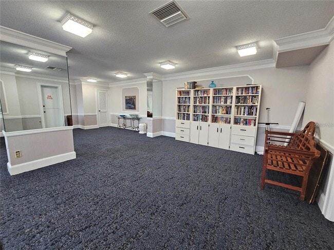 Building Photo - 7100 Sunshine Skyway Ln S