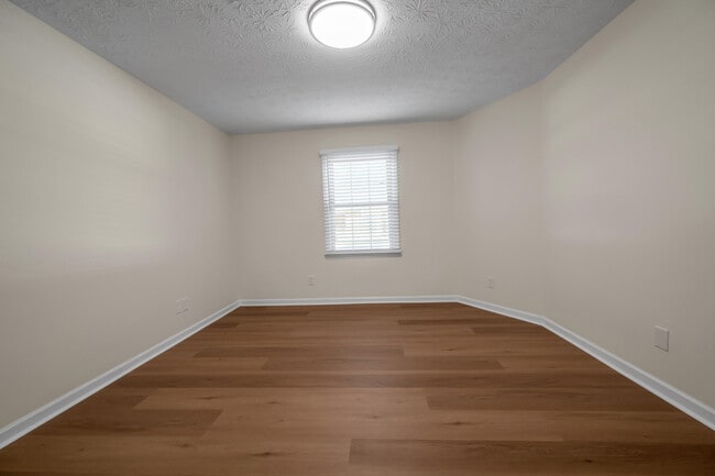 Building Photo - 1167 Turkey Foot Rd