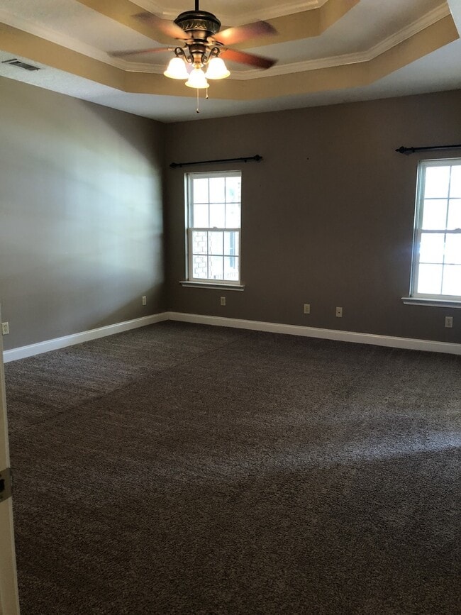 Building Photo - Spacious and Charming 3-Bedroom Home - Ludowici, GA