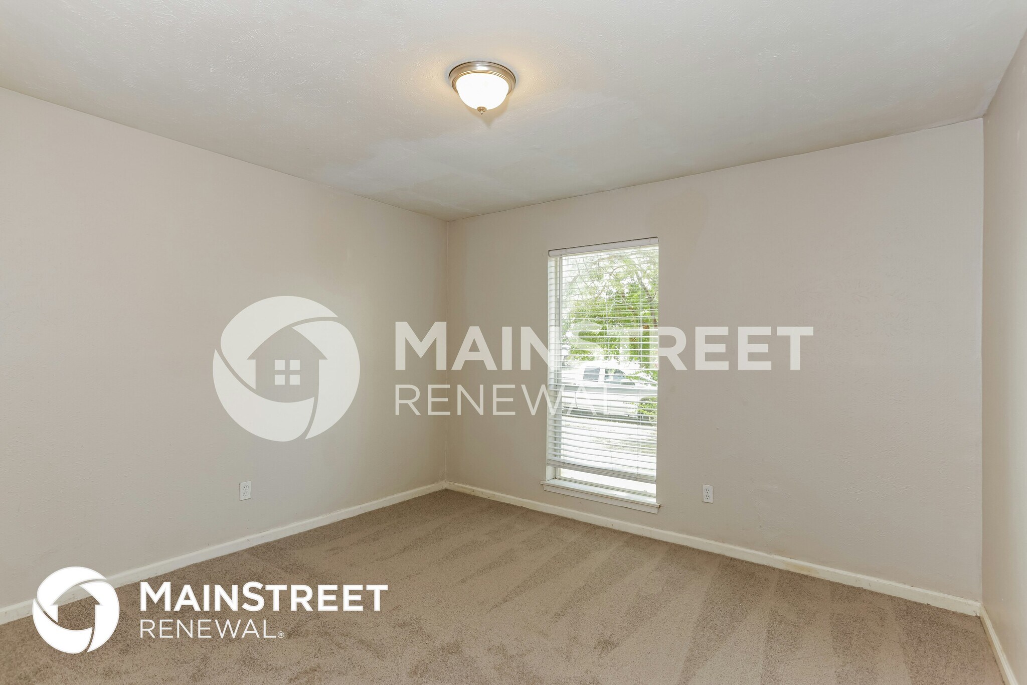 Building Photo - 817 Sandalwood Ln