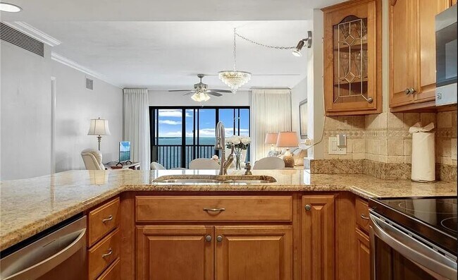 Building Photo - 3350 N Key Dr