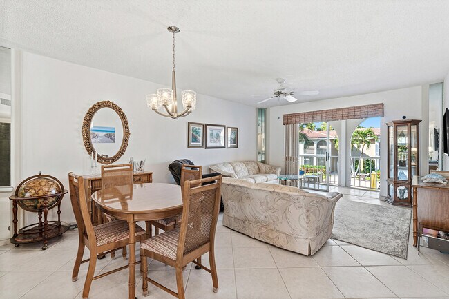 Building Photo - 250 NE 20th St