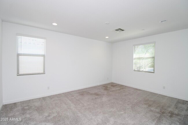 Building Photo - 12546 W Calle De Baca