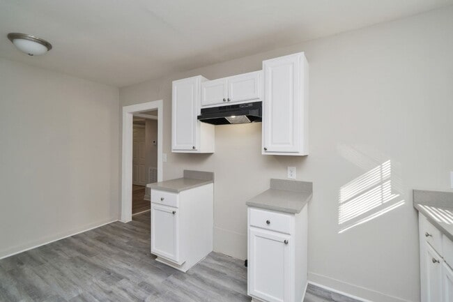 Building Photo - Super Cute & Private Hueytown Home Tucked Away on a Quiet Cul-de-Sac