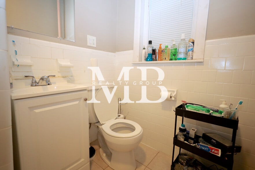 Building Photo - 15 Aberdeen St