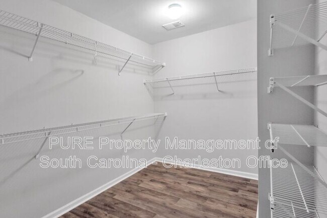Building Photo - 174 Winding Rock Rd