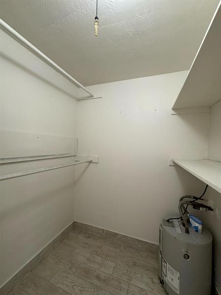 Building Photo - 340 SW 16th Ct