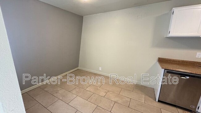 Building Photo - 3414 S 300 E