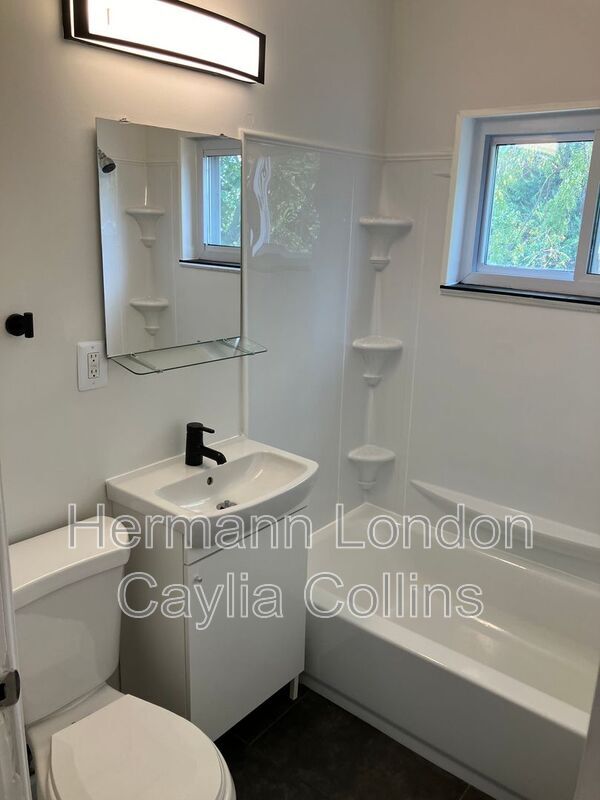 Building Photo - 4124 N Lindbergh Blvd