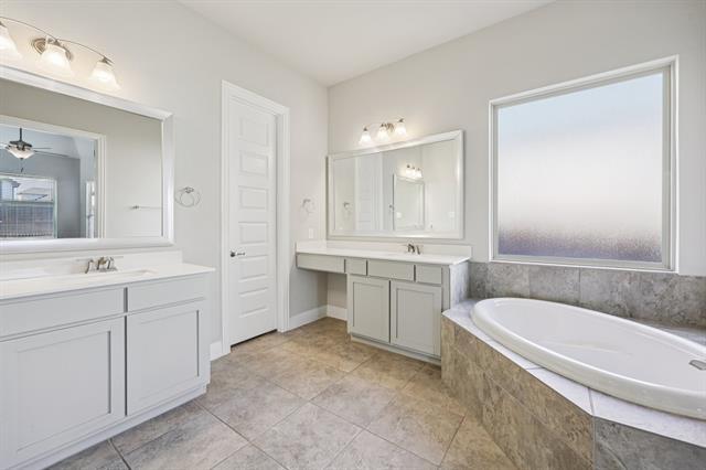 Building Photo - 1656 Pegasus Dr