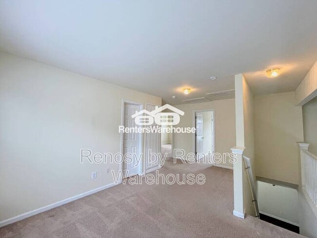 Building Photo - 3711 Bay Crescent