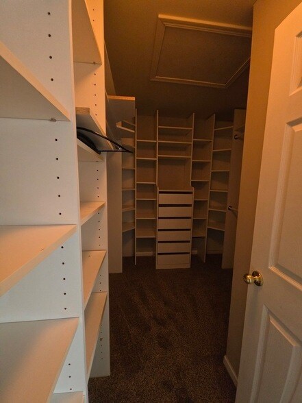 Building Photo - 369 Evergreen Cir