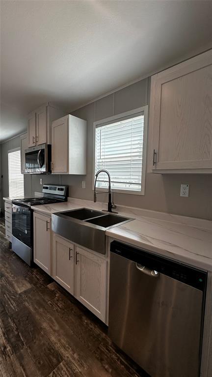 Building Photo - 136 Caliza Dr
