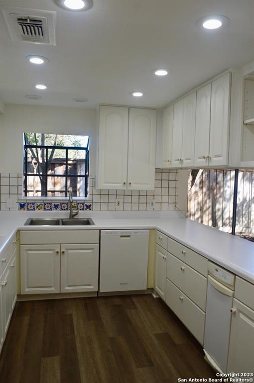 Building Photo - 11830 Button Willow Cove