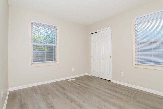 Building Photo - 3218 Vineyard Ct