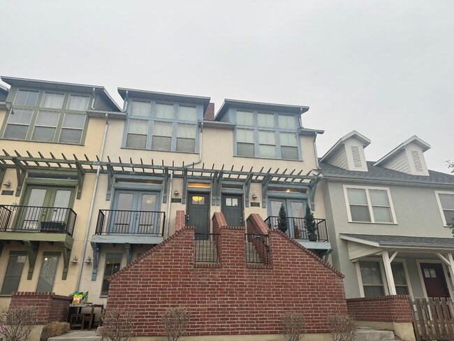 Building Photo - 855 Pantani Ct