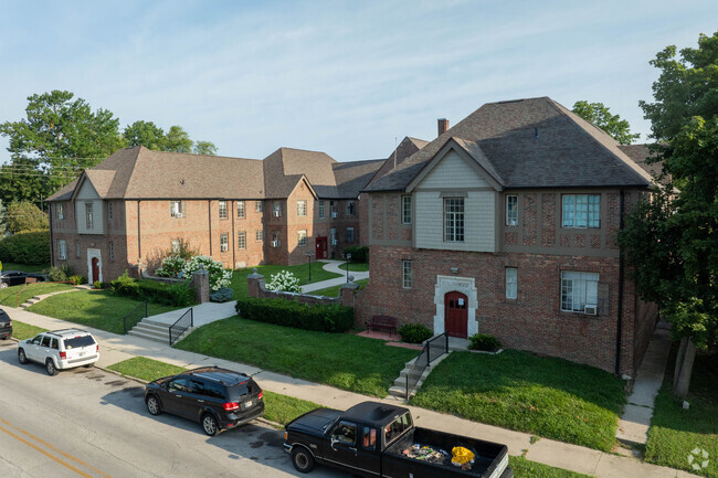 25 Unit Complex - Historic Mulberry Flats
