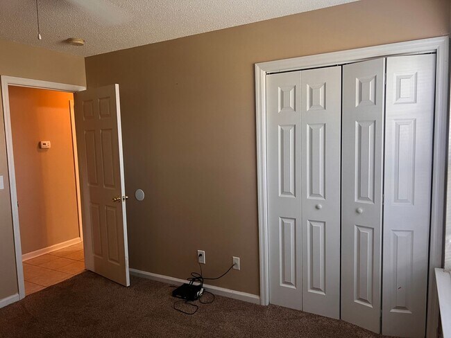 Building Photo - 3806 Maypop Cir