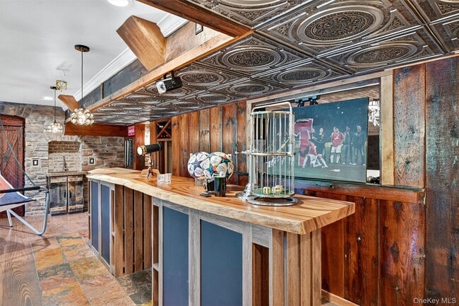 Building Photo - 7 Paiges Way