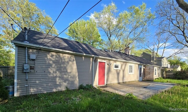 Building Photo - 5921 Houghten Dr