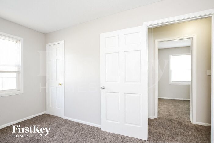 Building Photo - 6305 Kellum Dr