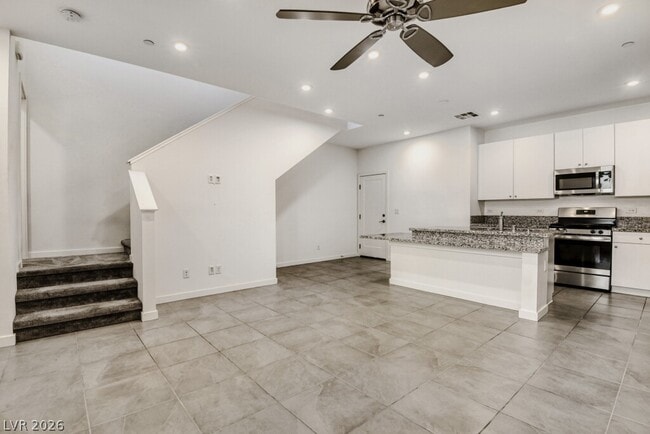 Building Photo - 4356 Vantage Ridge