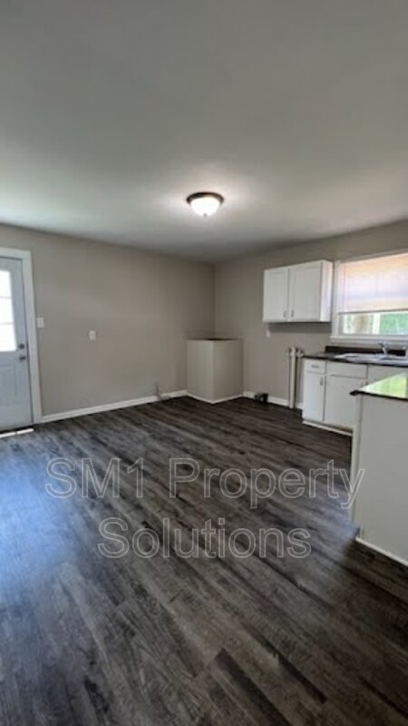 Building Photo - 1309 Pearson St