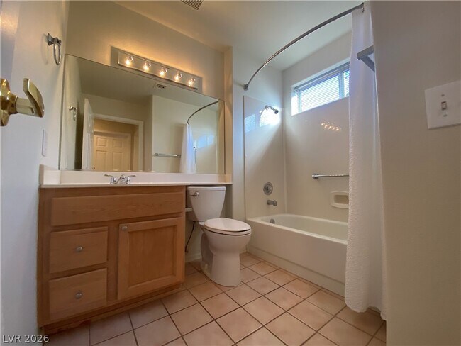 Building Photo - 2624 Breakers Creek Dr