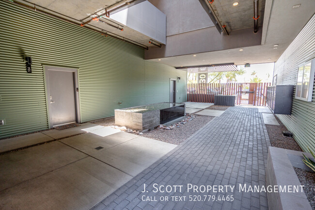 Building Photo - 1130 N 2nd St