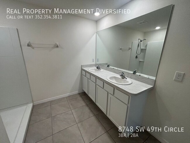 Building Photo - 8748 SW 49th Cir