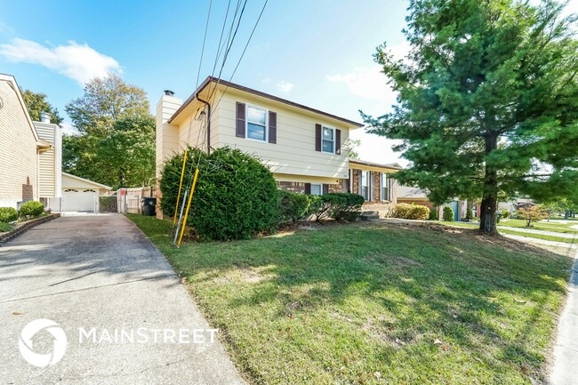 Building Photo - 4403 Gaudet Rd