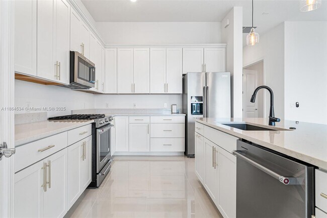 Building Photo - 10444 Northbrook Cir